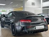 Mercedes-Benz C 63 AMG s PERFORMANCE*PANO*HUD*NiGHT*KEY/GO*360 - Mercedes-Benz C 63 AMG: Coupe, Grau