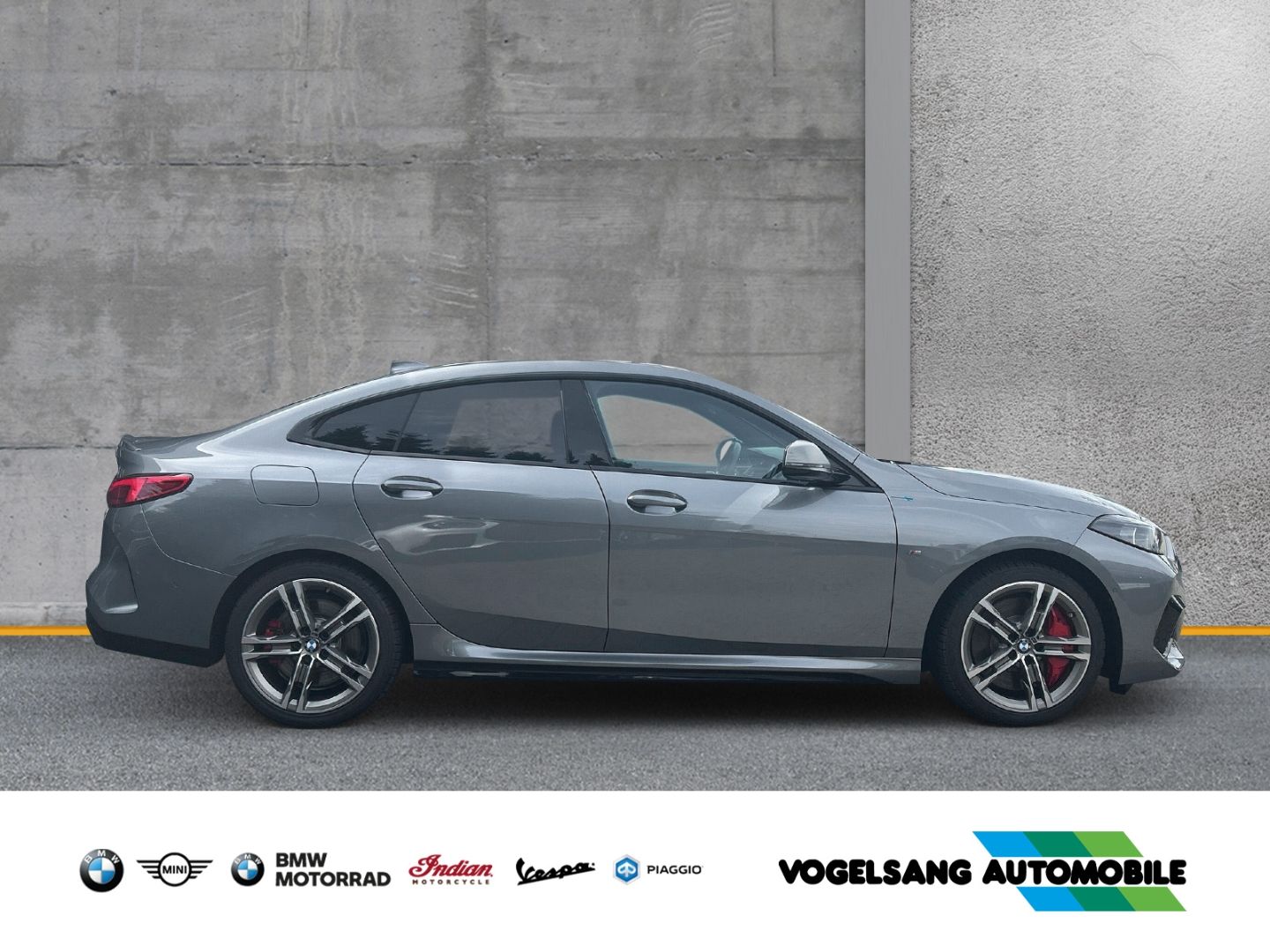 Fahrzeugabbildung BMW M235i xDrive Gran Coupe Park-Assistent Head-Up H