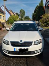 Skoda Octavia 1.6 TDI Greenline Combi Greenline - Skoda Octavia Greenline mit Diesel-Antrieb