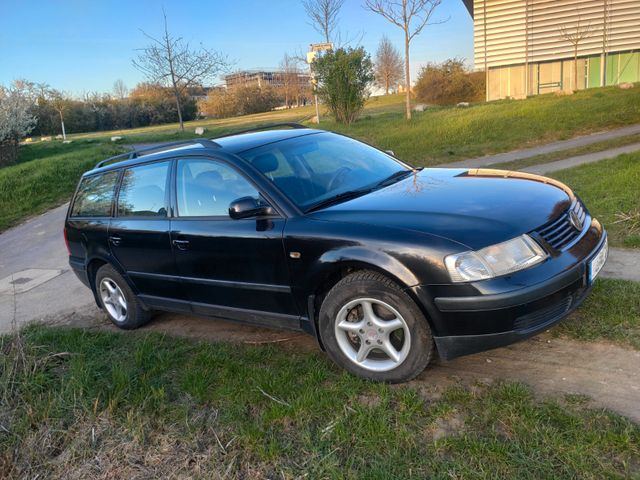 Volkswagen Passat Variant VR5 Syncro 2,3 Trendl. Youngtimer