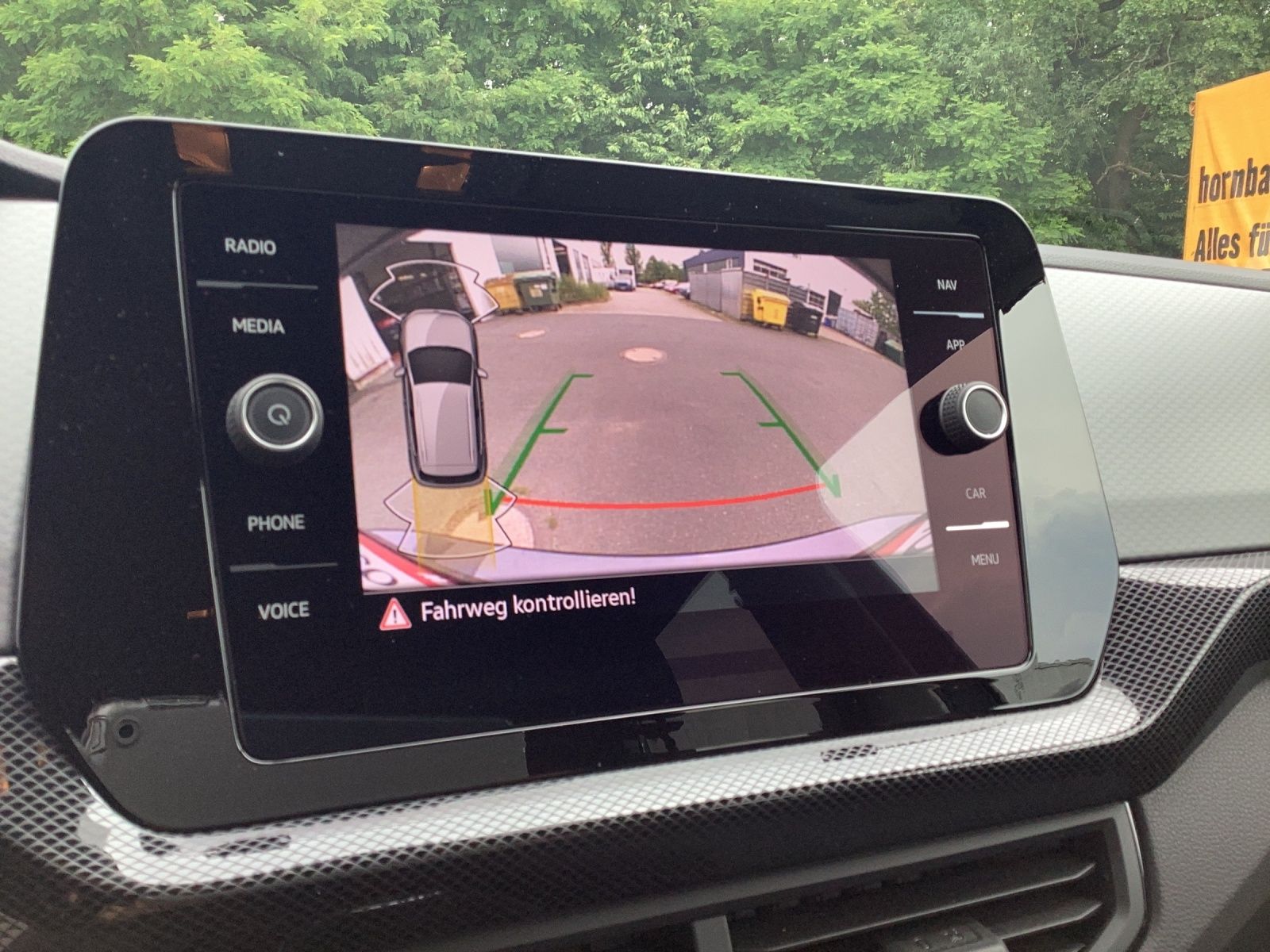 Fahrzeugabbildung Volkswagen T-Cross Life LED Kamera APP ACC