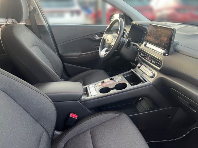 Fahrzeugabbildung Hyundai KONA Trend Elektro 2WD +KLIMA+NAVI+RFK+PDC+ACC+U