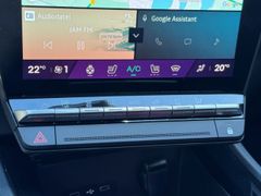 Fahrzeugabbildung Rafale 200 E-Tech Full Hybrid Techno  4Control,