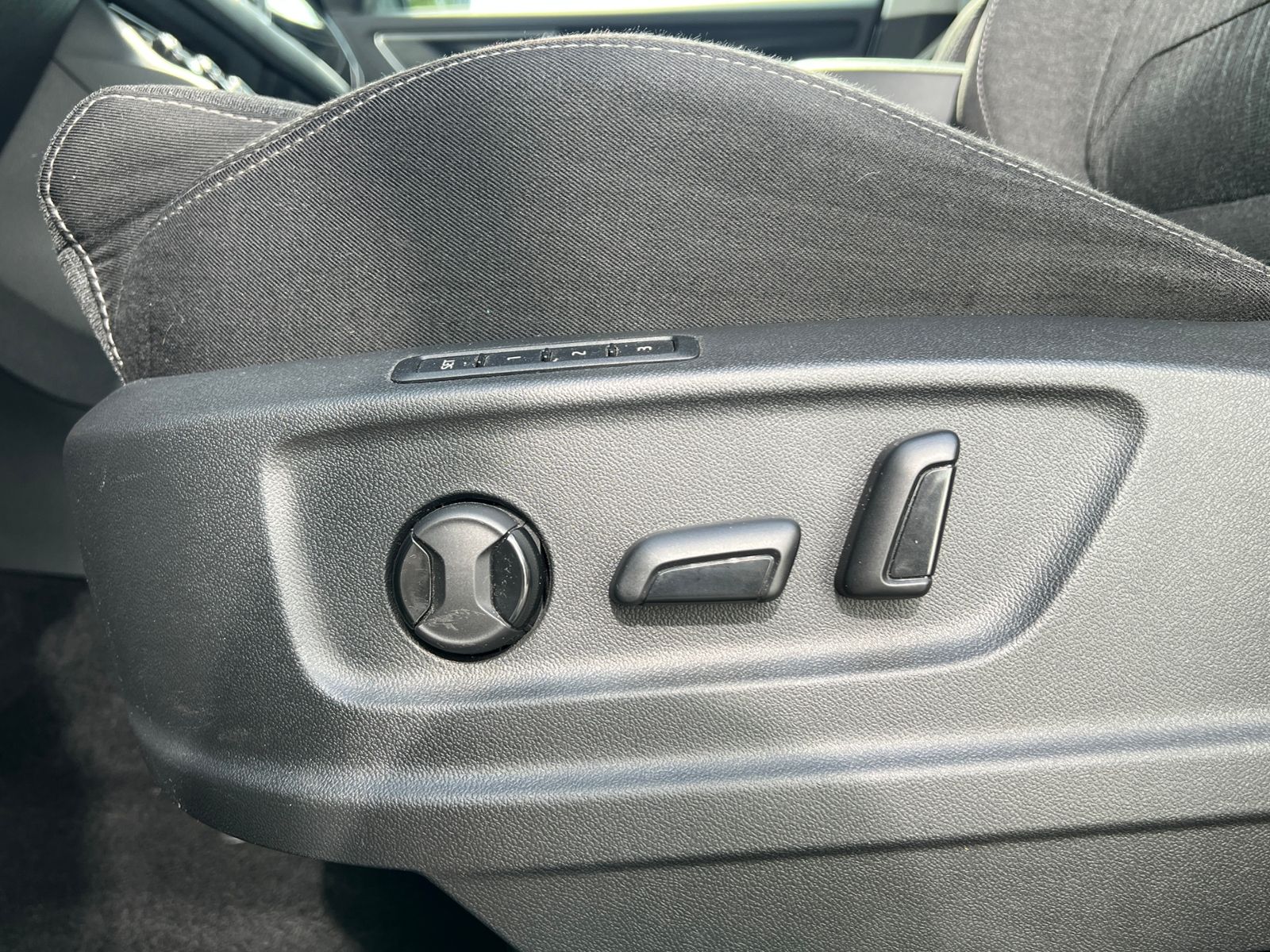 Fahrzeugabbildung SKODA Kodiaq Style 2.0 TDI DSG 4x4 *AHK, Panorama, 19'