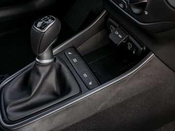 Hyundai i20 1.0 Trend FL Navi Digitales Cockpit CarPlay