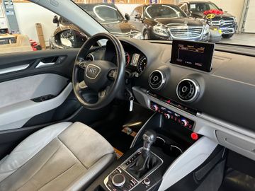 MYAUTOCENTER – Gebraucht- und Jahreswagen mit Werkstattservice in Pfaffenhofen Audi A3 attraction *Panorama*Klima*Freisprech*Xenon*