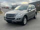Mercedes-Benz ML 300 CDI 4MATIC BlueEFFICIENCY - Mercedes-Benz ML 300 aus 2009