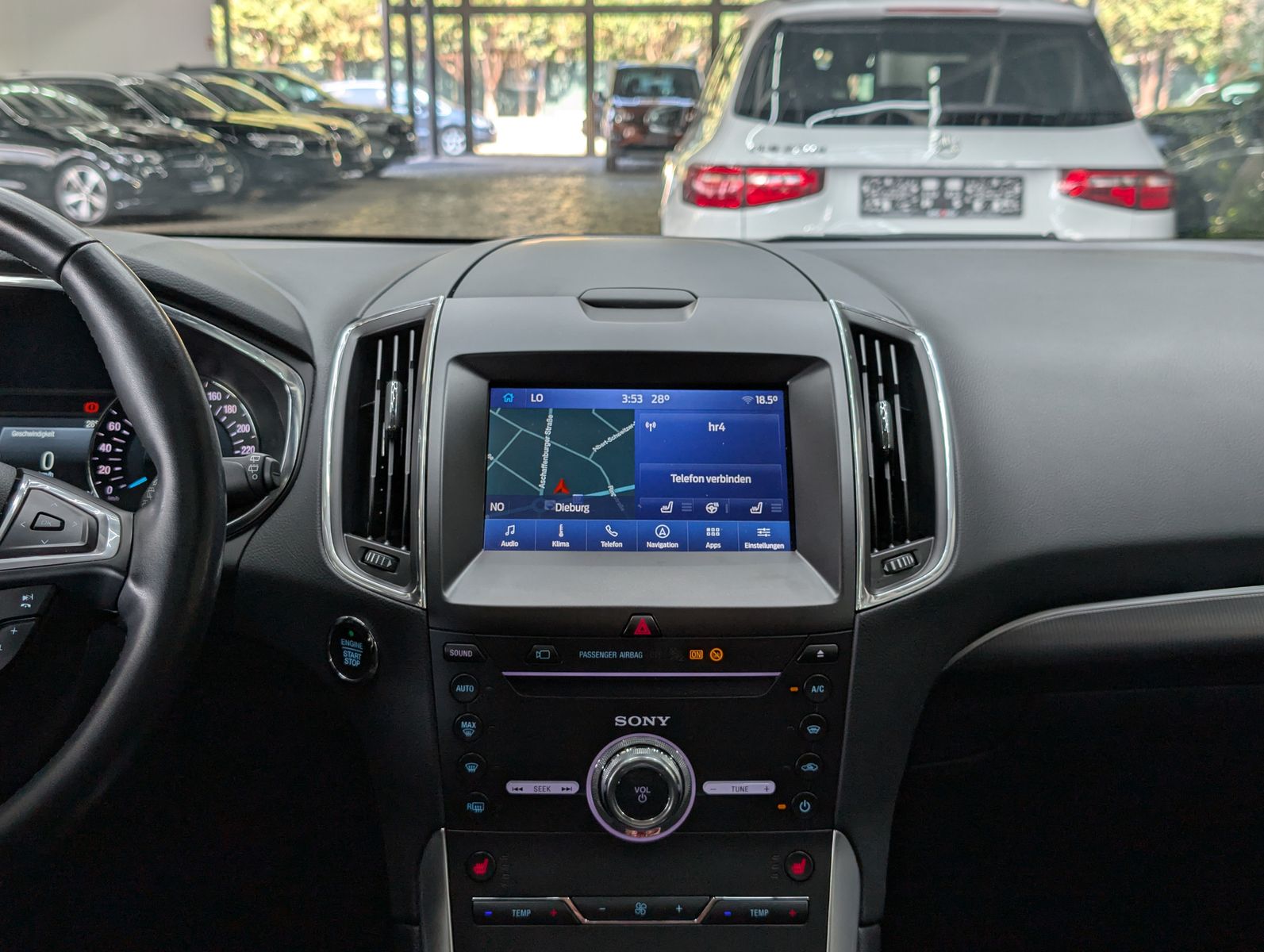 Fahrzeugabbildung Ford Galaxy Titanium 2.0 EB ACC PANO AHK LED 7-SITZE