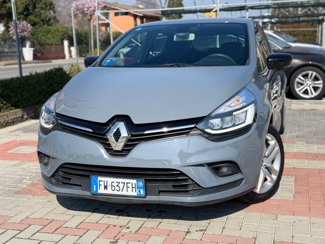 Renault Clio TCe 12V 75 CV 5 porte Moschino Inte