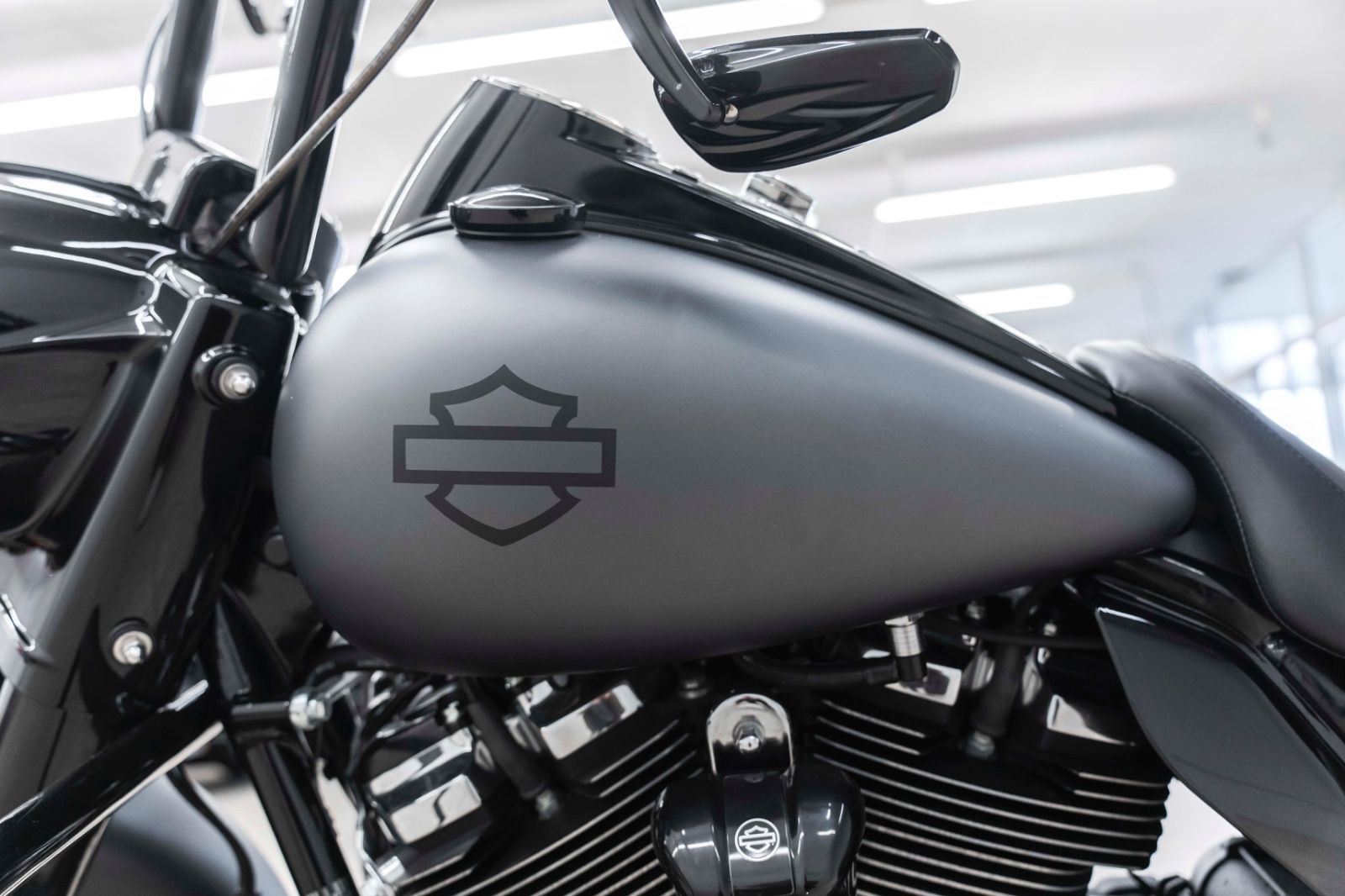 Fahrzeugabbildung Harley-Davidson FLHRXS ROAD KING