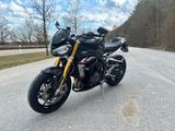 Triumph Speed Triple 1200 RS - TRIUMPH SPEED TRIPLE 1200 RS