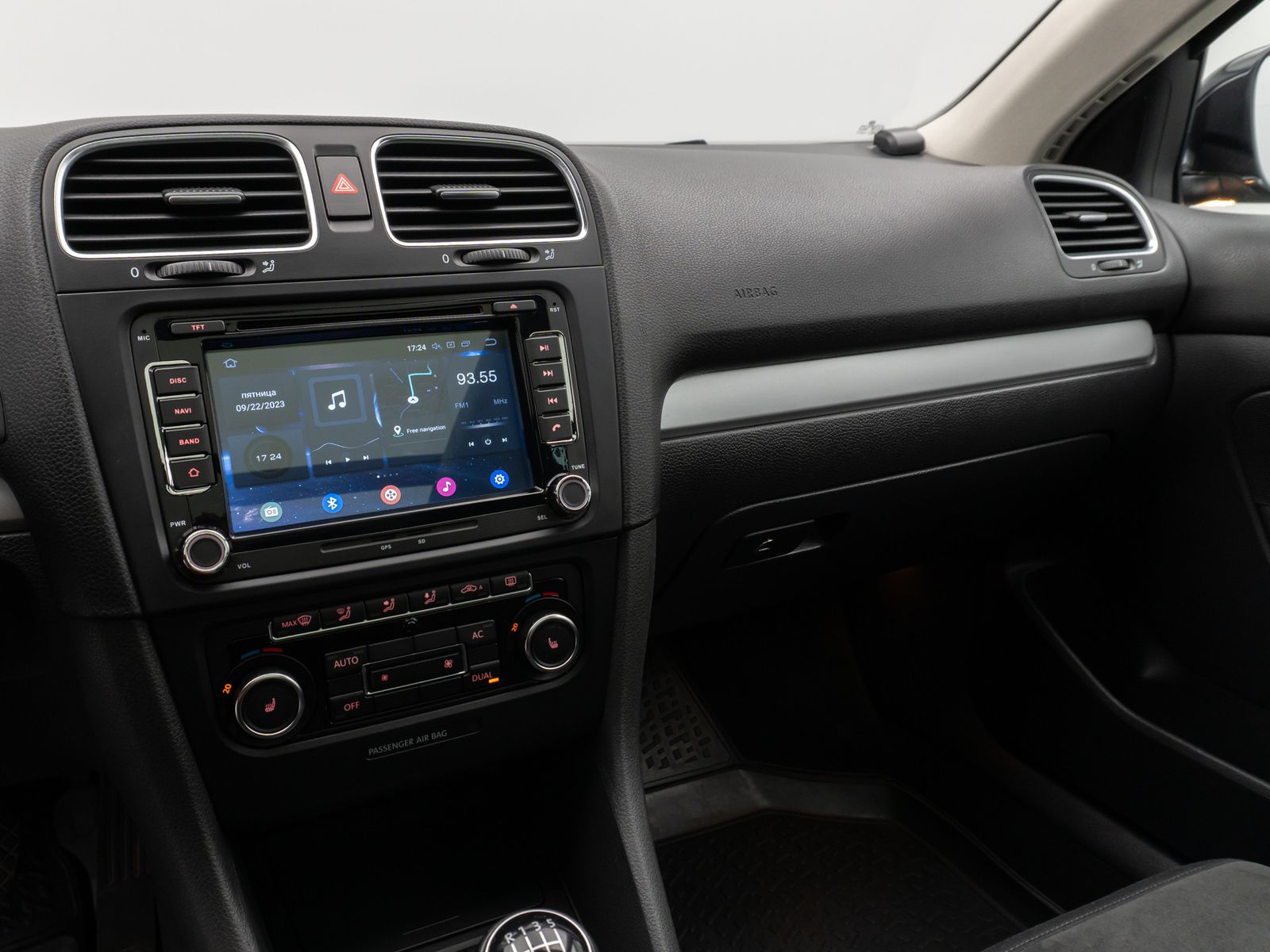 Fahrzeugabbildung Volkswagen Golf VI Variant Highline Kamera Panorama Bi-Xeno