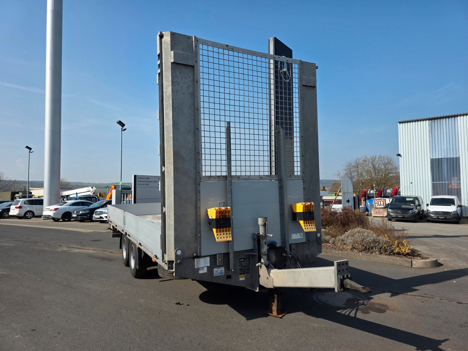 Fahrzeugabbildung Fliegl TPS 119 GFA-Achsen Auffahrrampen Knorr ABS