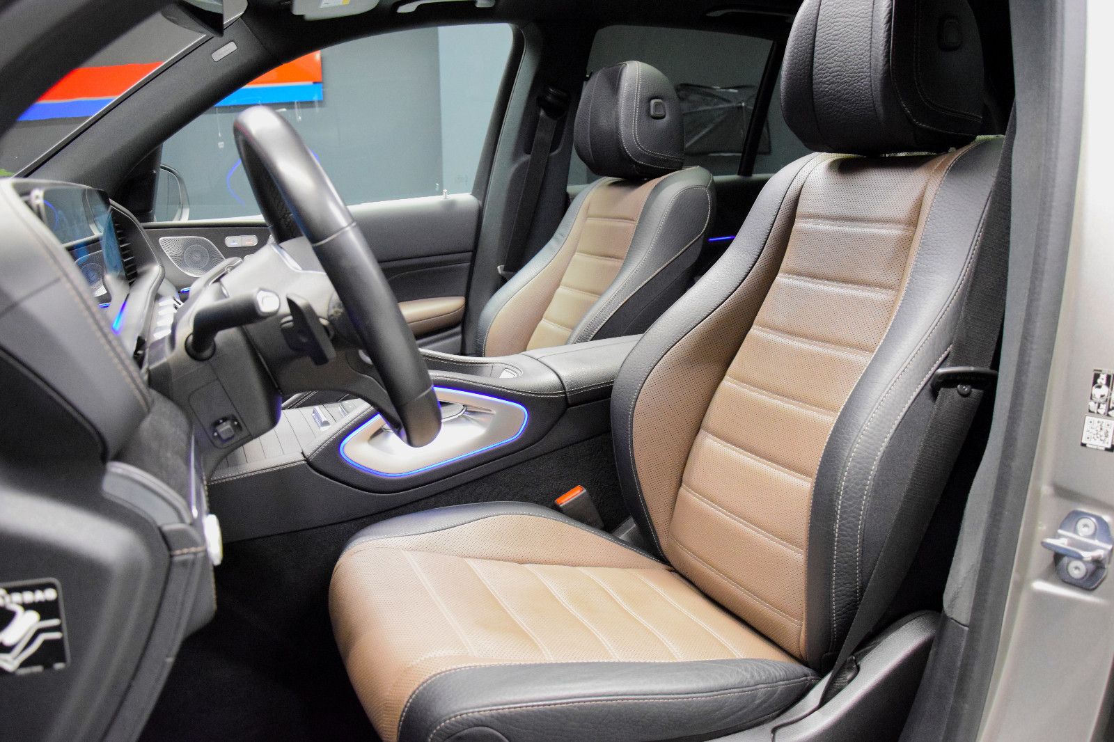 Fahrzeugabbildung Mercedes-Benz GLE 300d 4Matic Pano HuD Airmatic Burmes Standhz