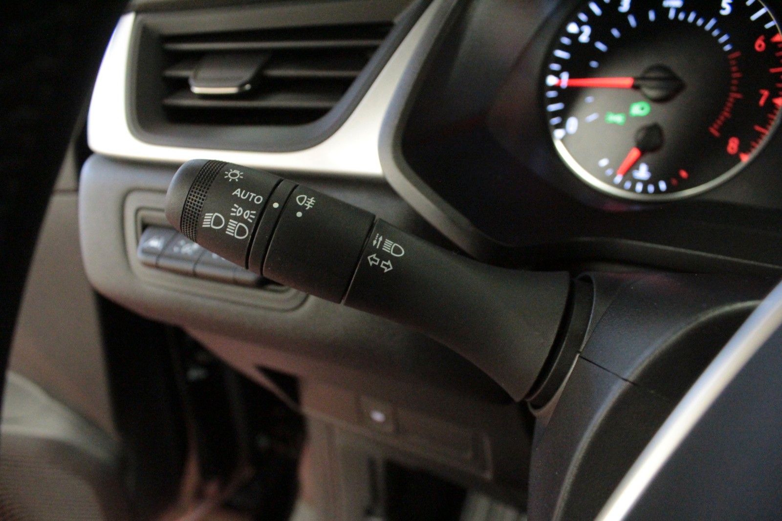 Fahrzeugabbildung Renault Captur Mild Hybrid 140  EDC Evolution*Easy Link*