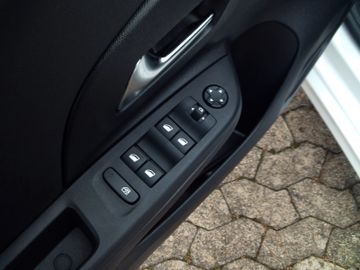 Bild 12 Opel Corsa F 1.2T Edition+ PDC+Kam SHZ LHZ Navi