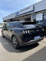 Ford Mustang Mach-E, 75,7 kWh - Ford mit Elektro-Antrieb