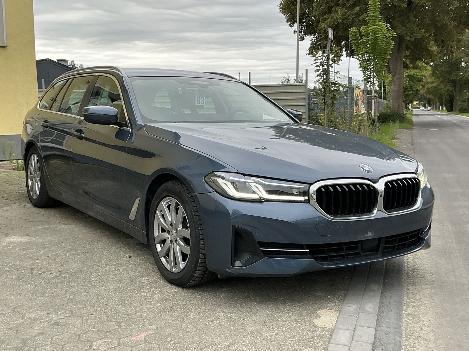 BMW 520 - 1