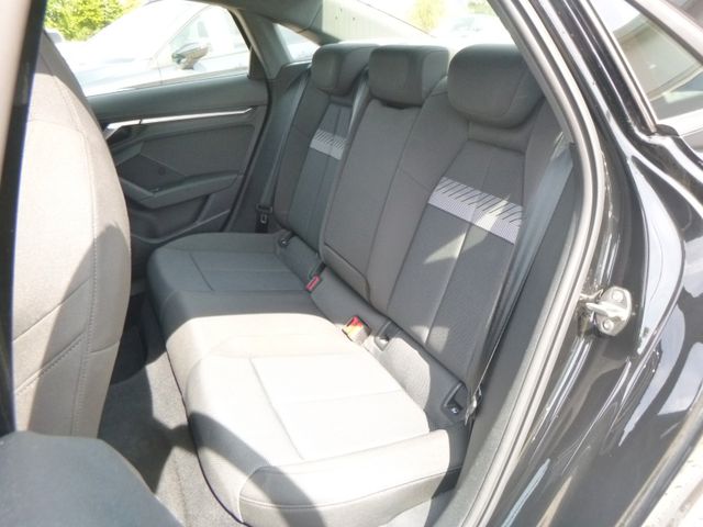 Fahrzeugabbildung Audi A3 Limo 30 TDI >AUT/NAVI/Sitzheiz/PDC<