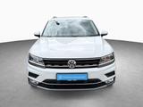 Volkswagen Tiguan Highline 2.0 TDI 6-Gang NAVI STANDHEIZUNG - Volkswagen Tiguan mit Diesel-Antrieb: Weiß, mit Apple Carplay