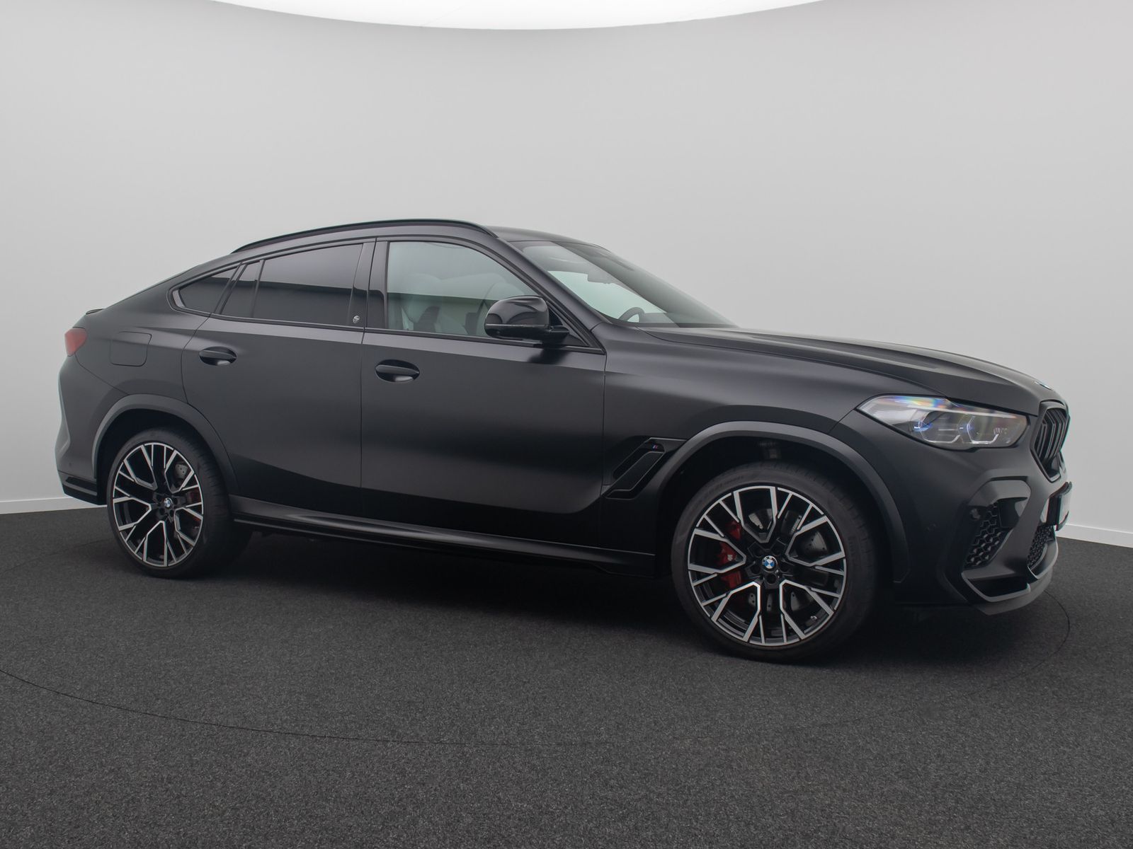 Fahrzeugabbildung BMW X6 M Competition Massage FondEnt Individual Voll