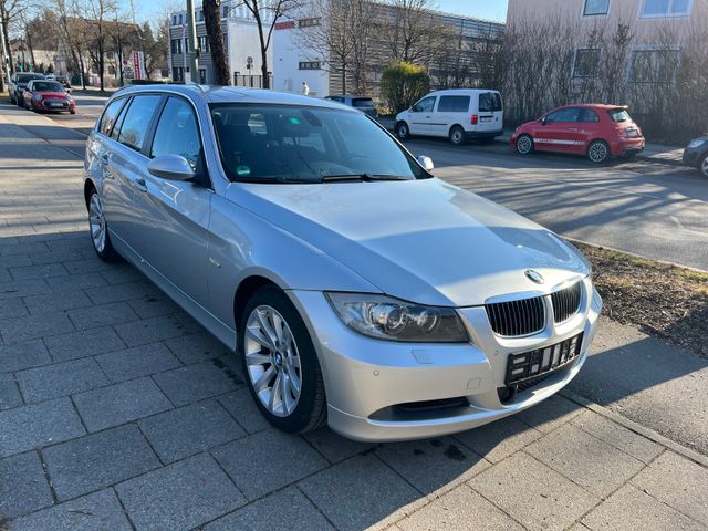 BMW Touring 330d xDrive Navi Xenon Abstandstempomat