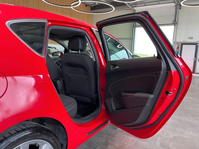 MYAUTOCENTER – Gebraucht- und Jahreswagen mit Werkstattservice in Pfaffenhofen Opel Astra J Lim. 5-trg. Cosmo *Klima*PDC*Tempomat*