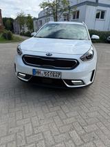 Kia Niro 1.6GDI Hyb Vision Neuer Service 1 Jahr TÜV - Kia Niro: Privatanbieter