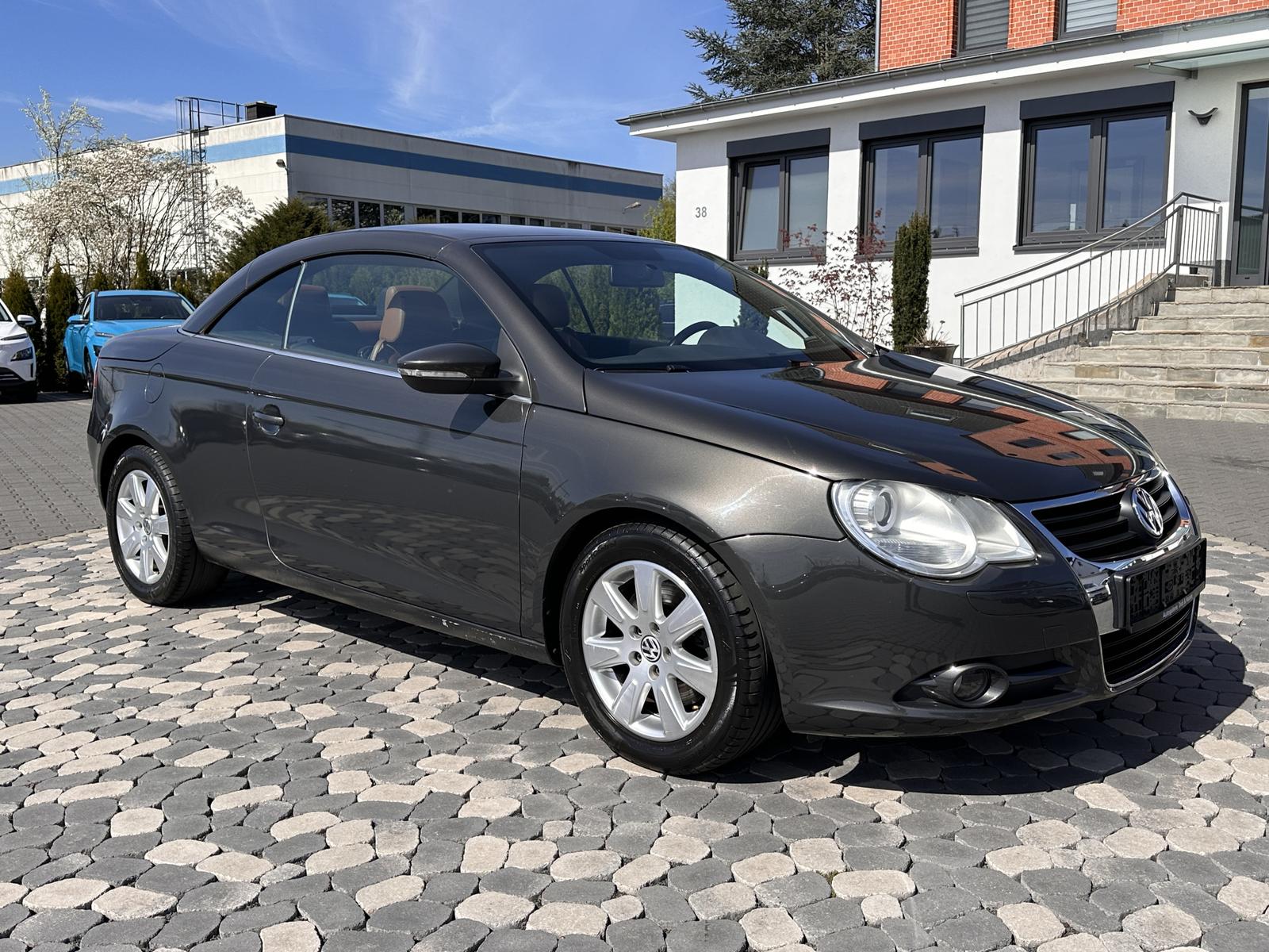 Volkswagen Eos 1.4 XENON LEDER SHZ TEMP KLIMA-AUT KETTE-NEU