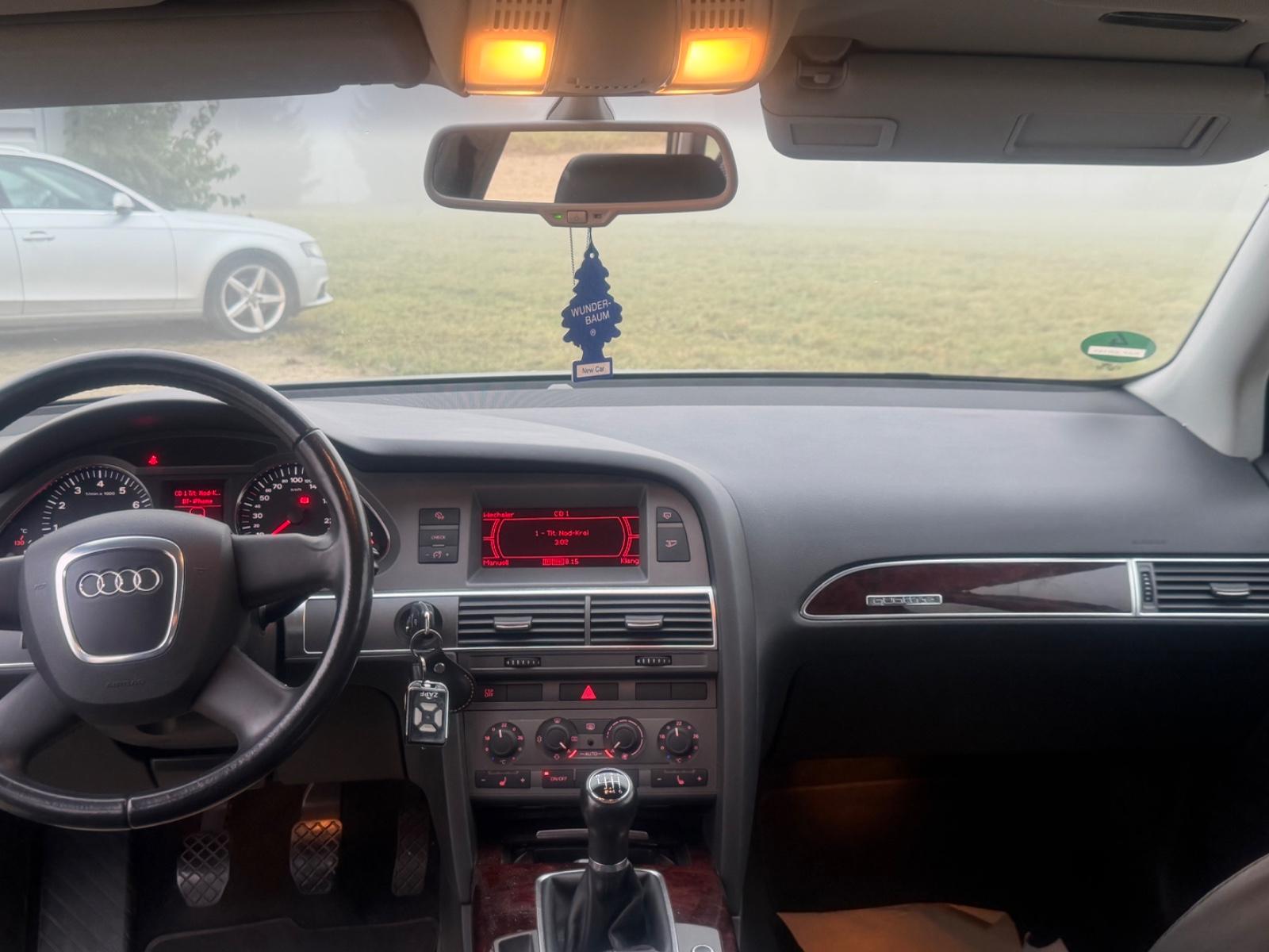Audi A6 2.4 V6 quattro · Handschalter 