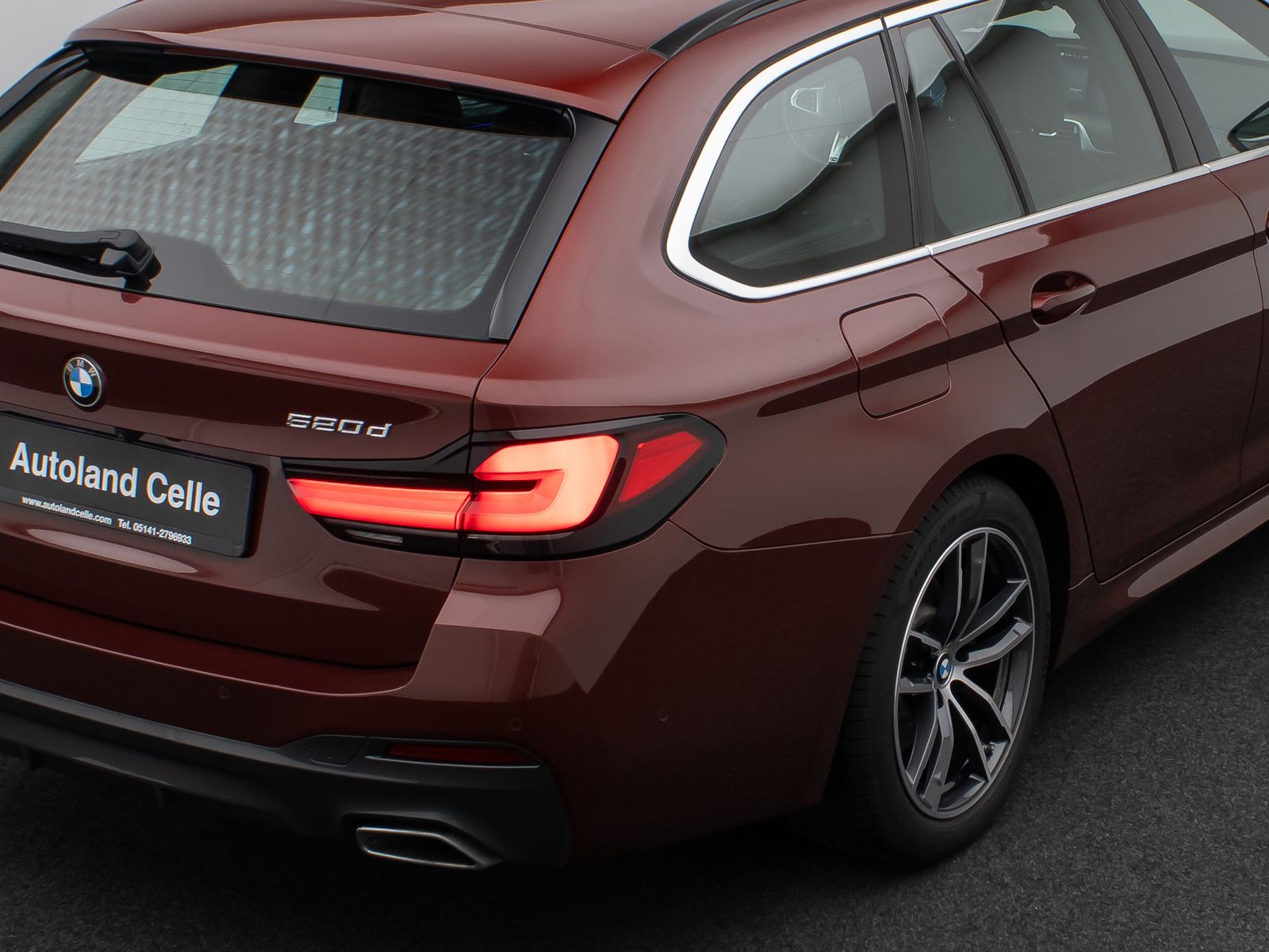 Fahrzeugabbildung BMW 520d xD M Sport Kamera HUD DAB Alarm Individual