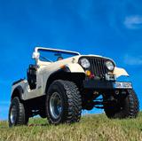 Jeep CJ - Jeep CJ mit Benzin-Antrieb: Automatik