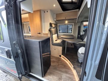 Sunlight Adventure Cliff 600 RT AWT beheizt Dieselheizung