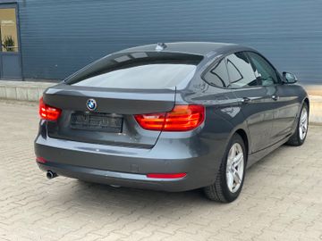 BMW 318 - 12