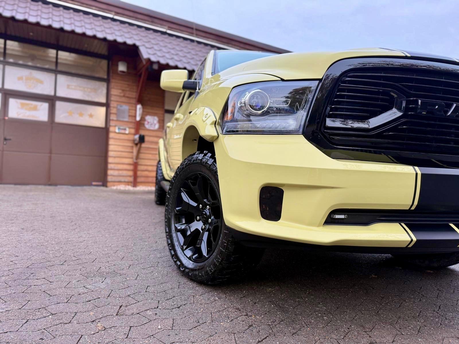 Dodge V8*5,7*4X4*AHK*NAVI*SPORT*OFFROAD*LIFT*GARANTIE