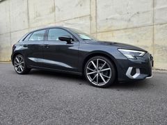 AUDI A3 Sportback Advanced 2.0 TDI S-Tronic Sport 19" AUDI A3 Sportback Advanced 2.0 TDI S-Tronic Sport 19"