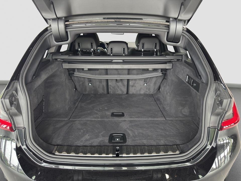 BMW M340i xDrive Touring Auto Navi Tempom.aktiv
