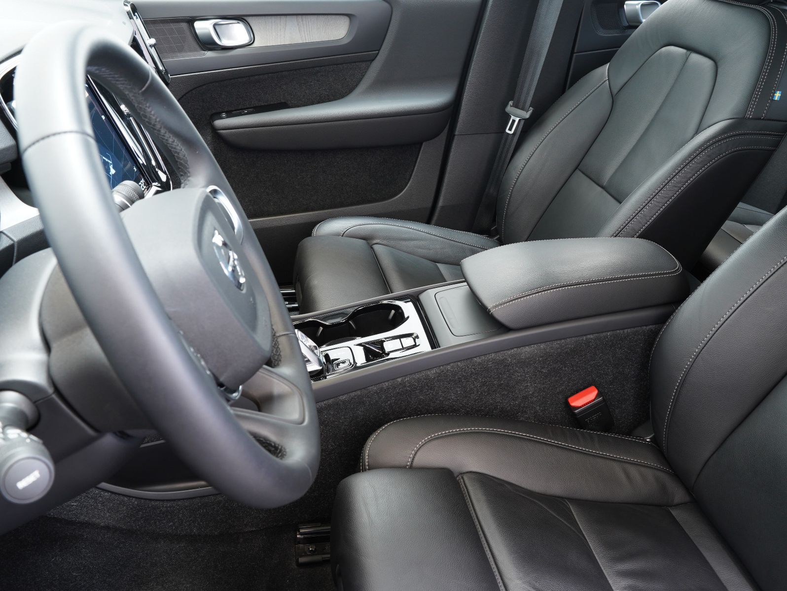 Fahrzeugabbildung Volvo XC40 B4 B Inscription LED/NAVI/ACC/LEDER/360°