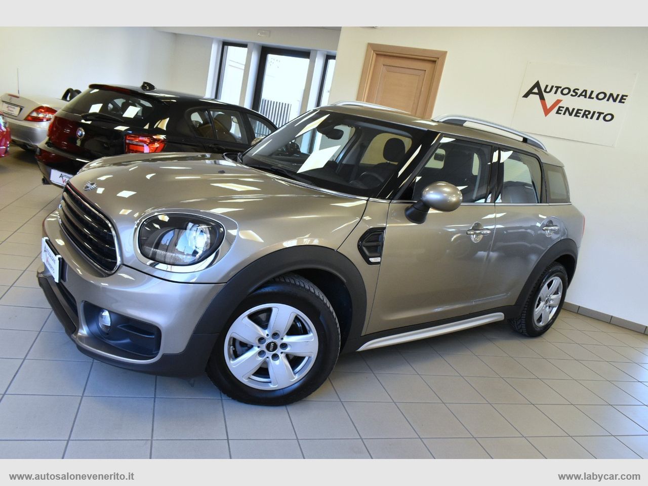 MINI MINI Mini One D Hype Countryman
