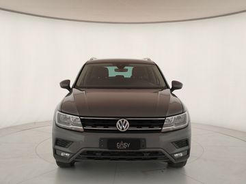 Volkswagen Tiguan - 2