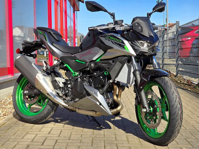 Kawasaki Z 500 SE Neu, Modell 2025, sofort verfügbar!