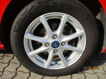 Ford Fiesta Titanium PDC + Winterpaket