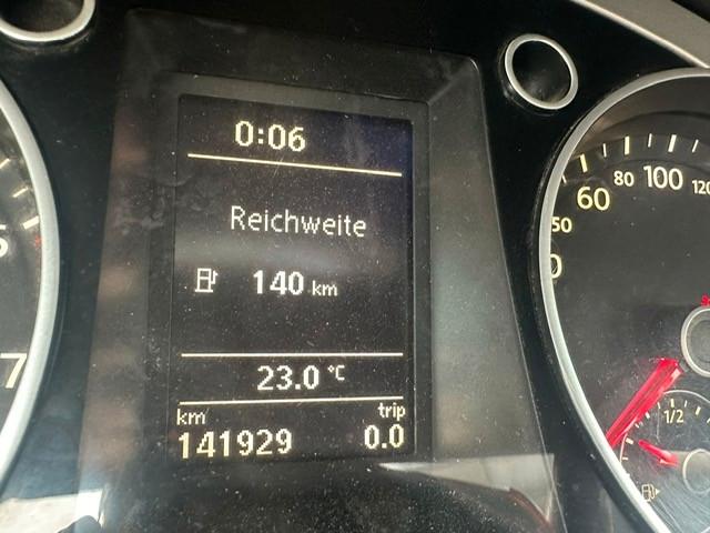Volkswagen Passat 2011 — photo 15