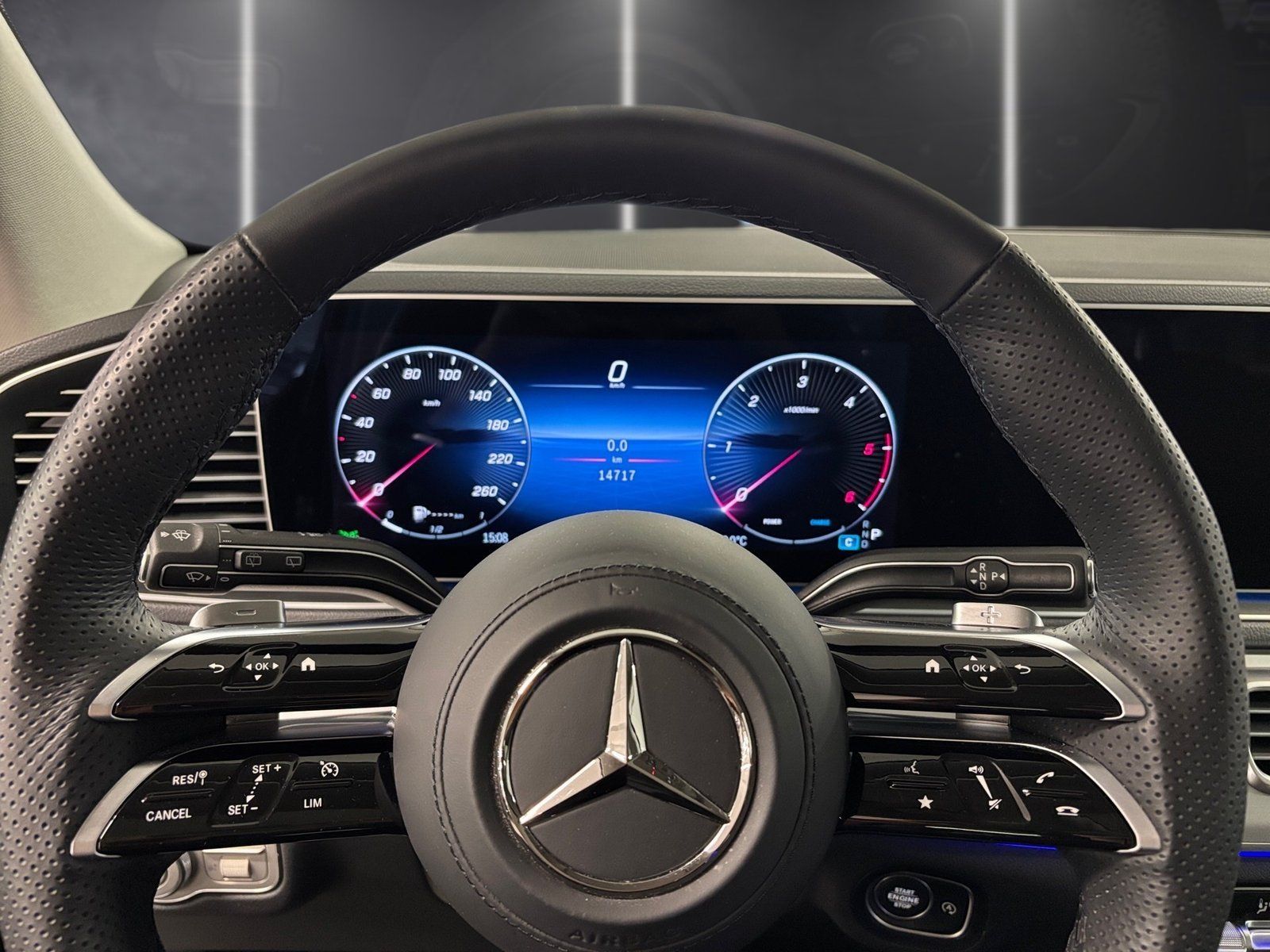 Fahrzeugabbildung Mercedes-Benz GLE 300 d 4M AMG*AHK*Pano*Airmatic*Burmester*360