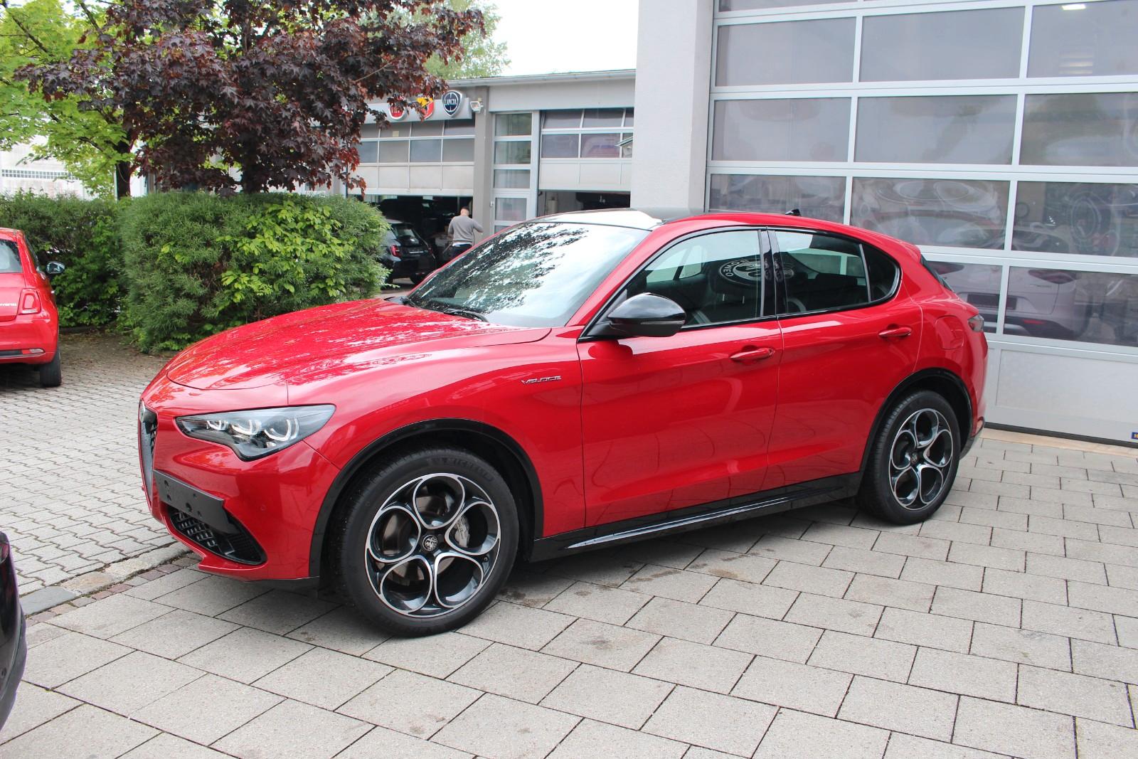 Alfa Romeo Stelvio Veloce Q4 PANO-DACH/MATRIX-LED