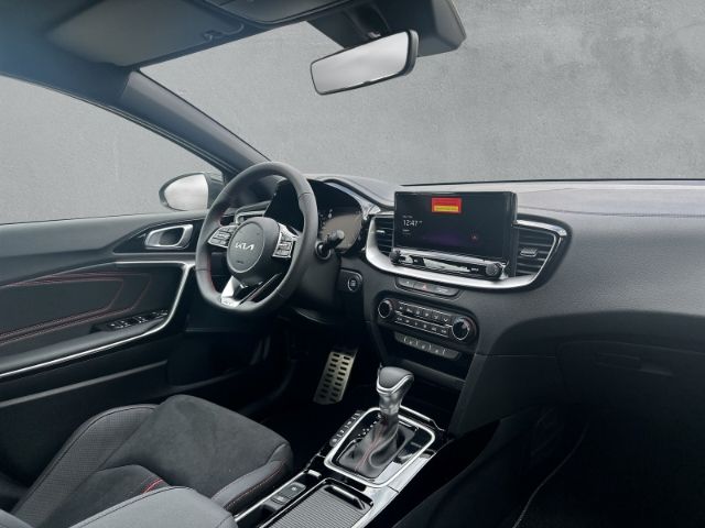 Fahrzeugabbildung Kia Ceed GT 1.6T-GDI  *KOMFORT-PAKET*PANORAMADACH*RÜ