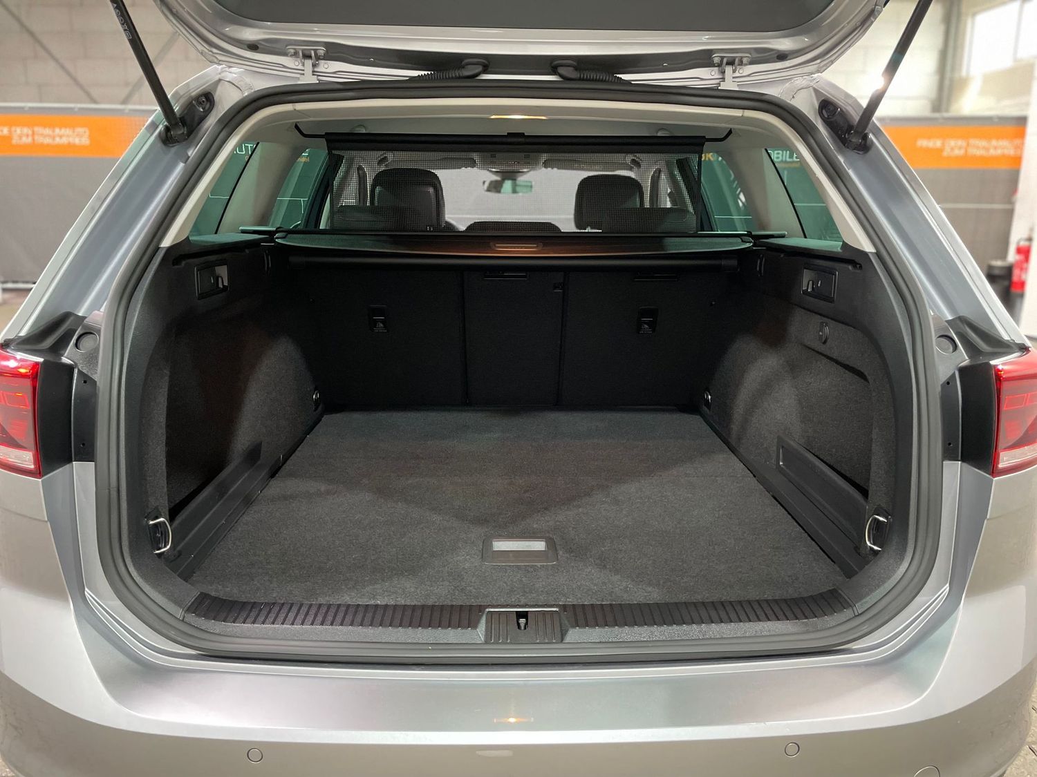 Fahrzeugabbildung Volkswagen Passat Variant 2.0TDI#DSG#LED#ACC#Kamera#Virtual