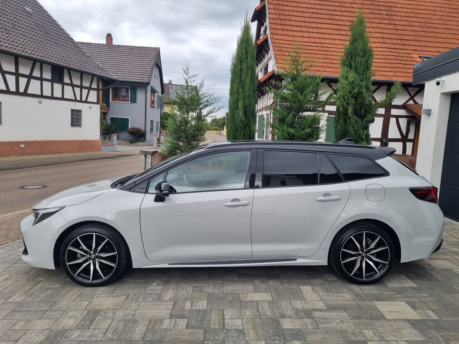 Toyota Corolla Hybrid GR Sport imagem 3