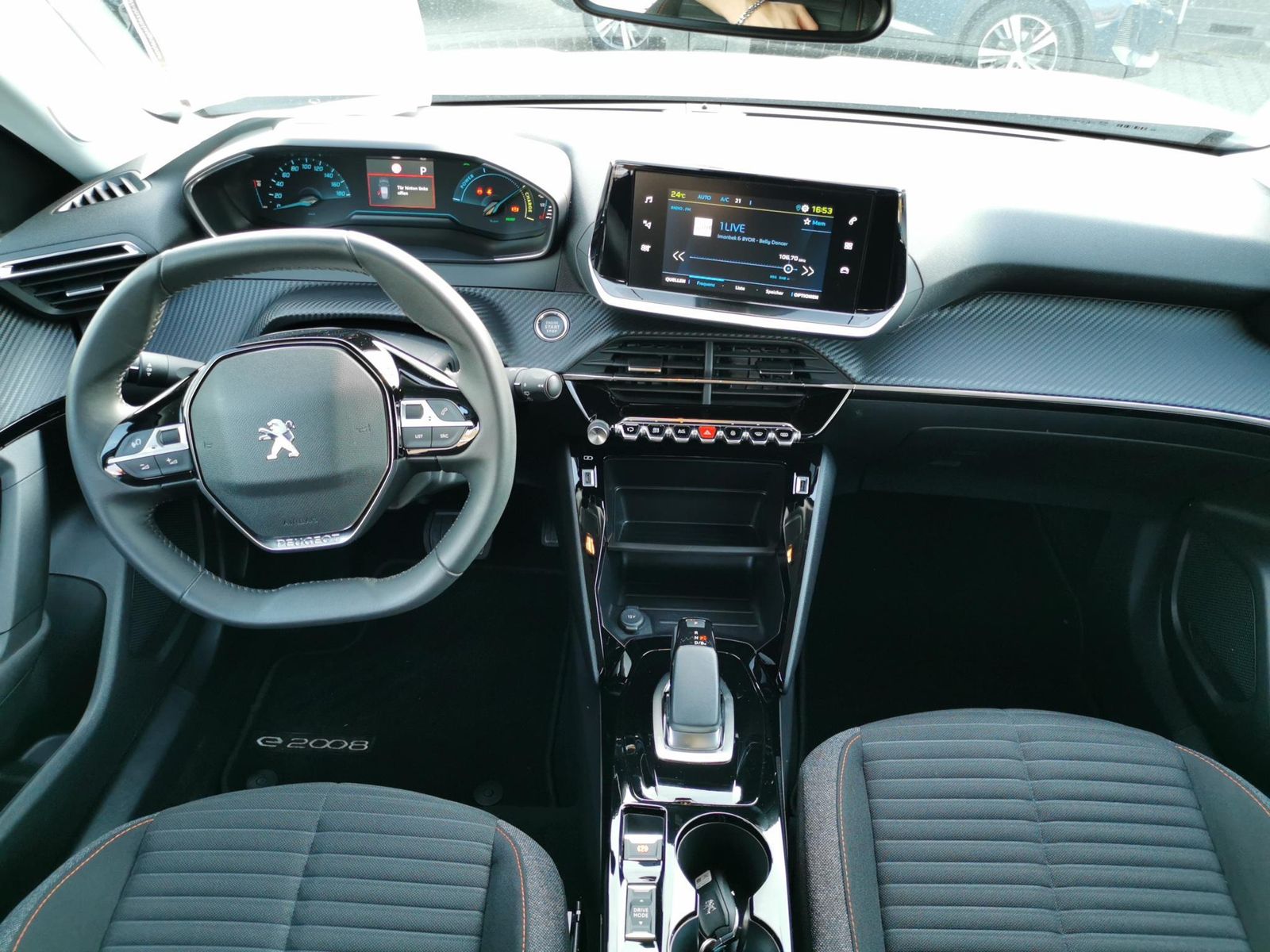 Fahrzeugabbildung Peugeot 2008 Active Pack+USB+PDC+KLIMA+DAB+TEMPOMAT+