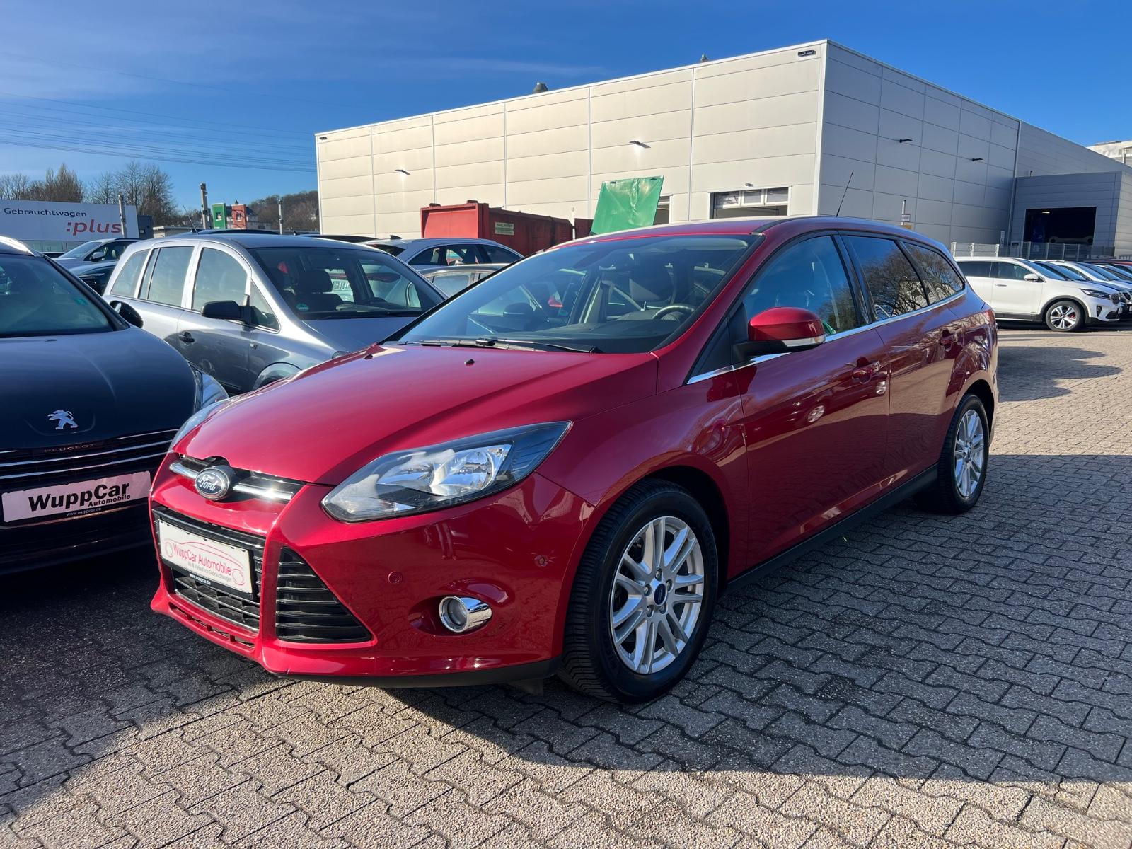 Ford Focus Turnier Titanium NAVI*KLIMAAUT*TEMP*SHZ*